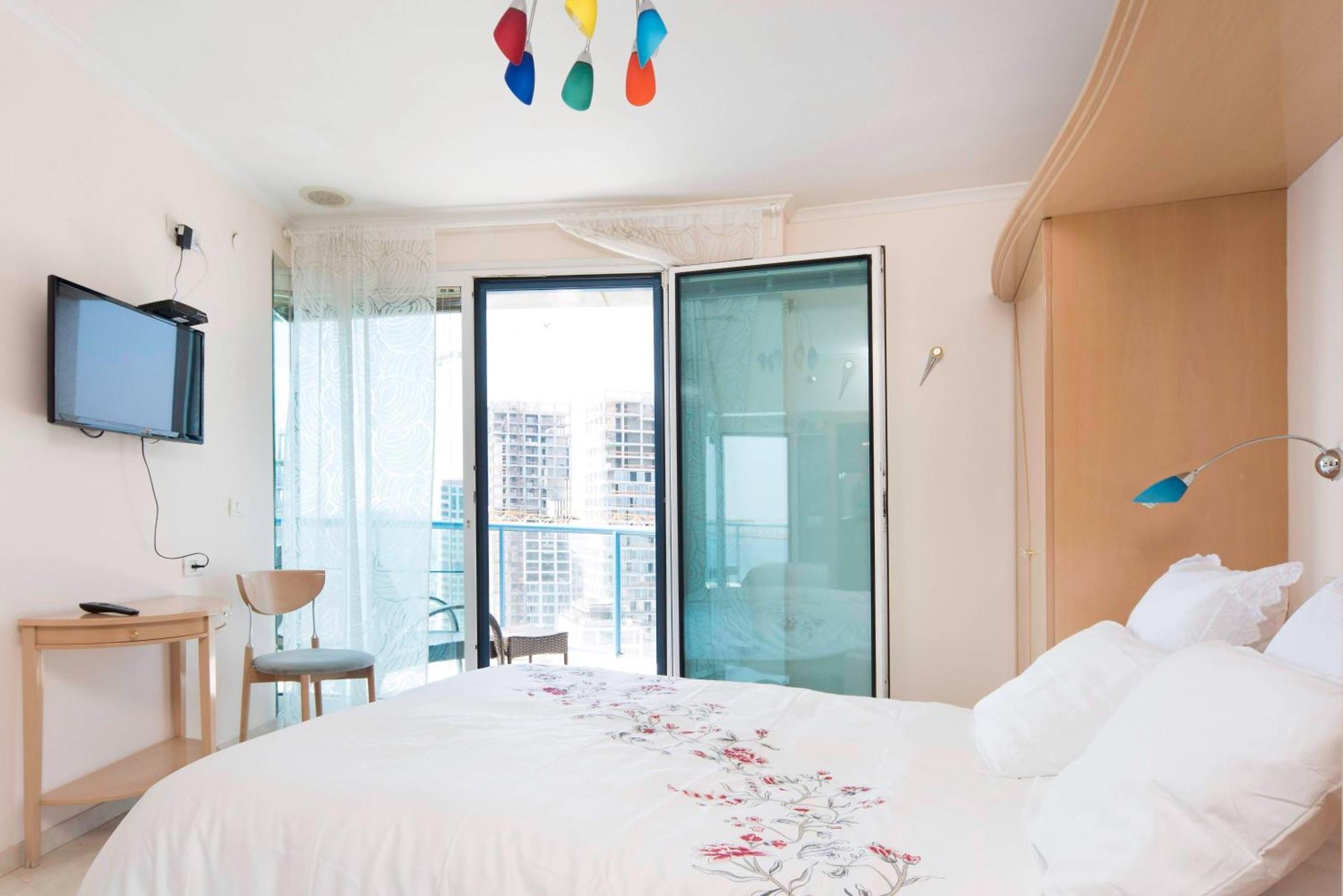 Superb Beachfront Apartments With Shelter By Sea N' Rent Tel Aviv Ngoại thất bức ảnh