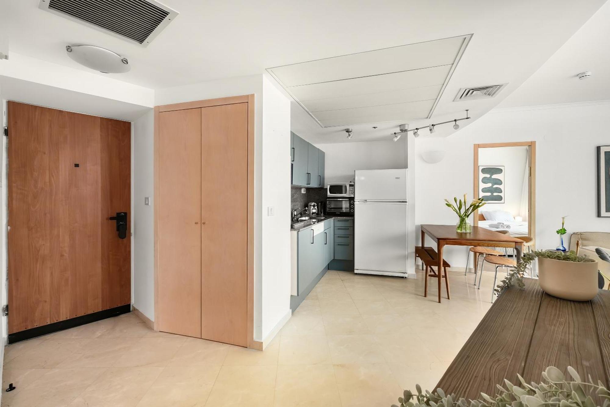 Superb Beachfront Apartments With Shelter By Sea N' Rent Tel Aviv Ngoại thất bức ảnh